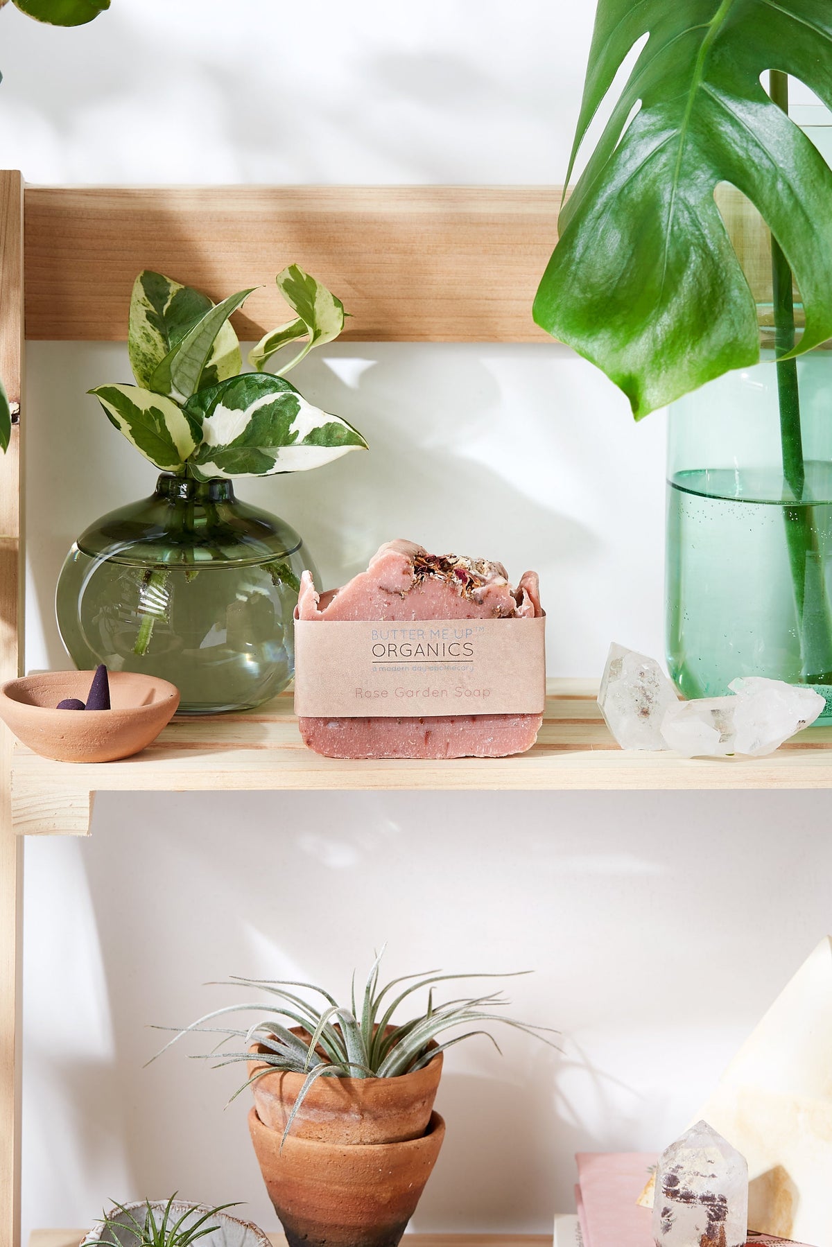 The Beginner's Guide to a Zero Waste Bathroom