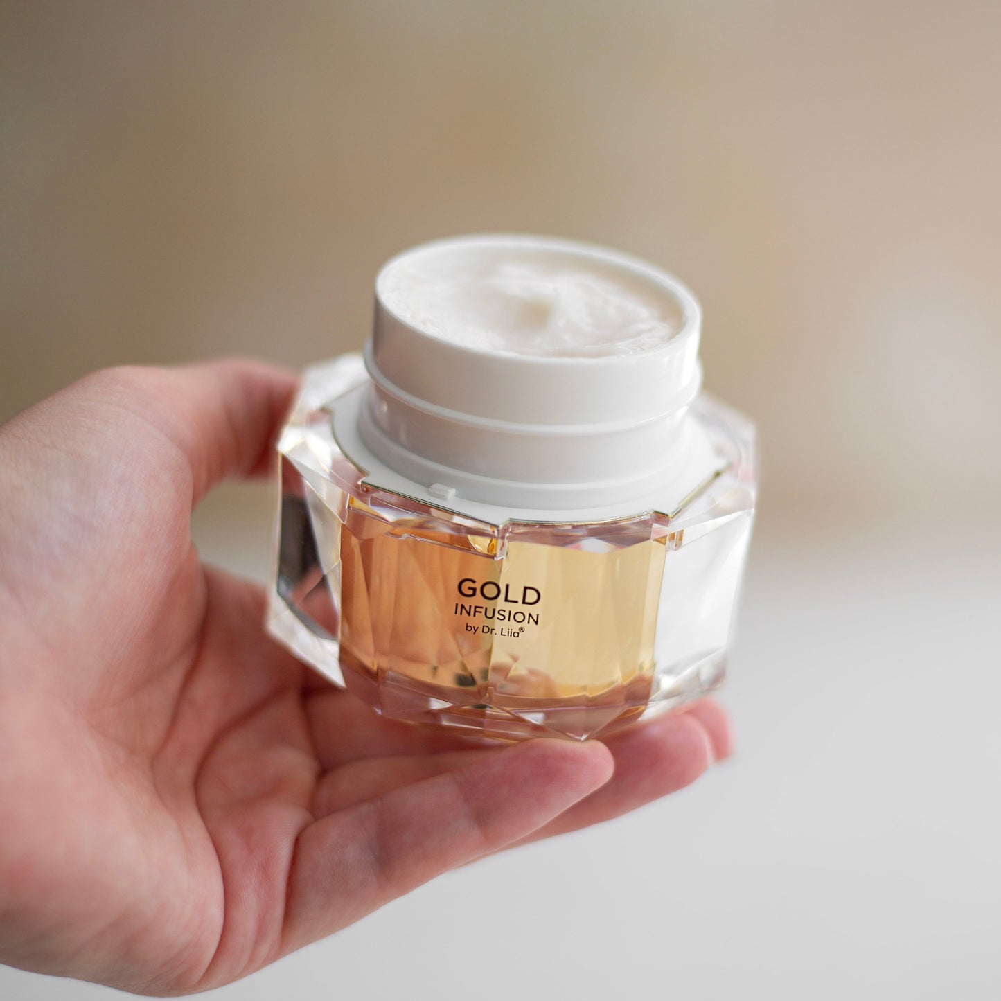 Gold infusion anti-aging face cream